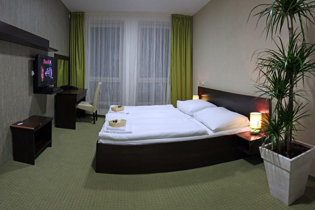 Penzion Luxury Rožňava Екстериор снимка
